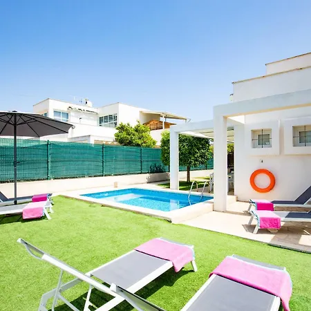 Viila Savina By North Mallorca * Can Picafort (Mallorca)